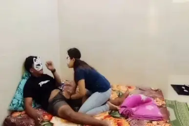 Istri Simpanan Pengen Digoyang Malam Jumat